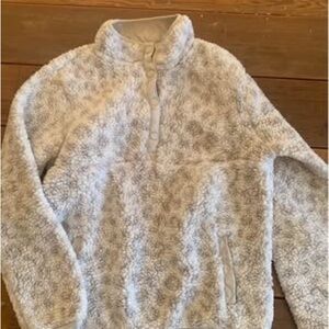 Girl’s size 10/12 Sherpa